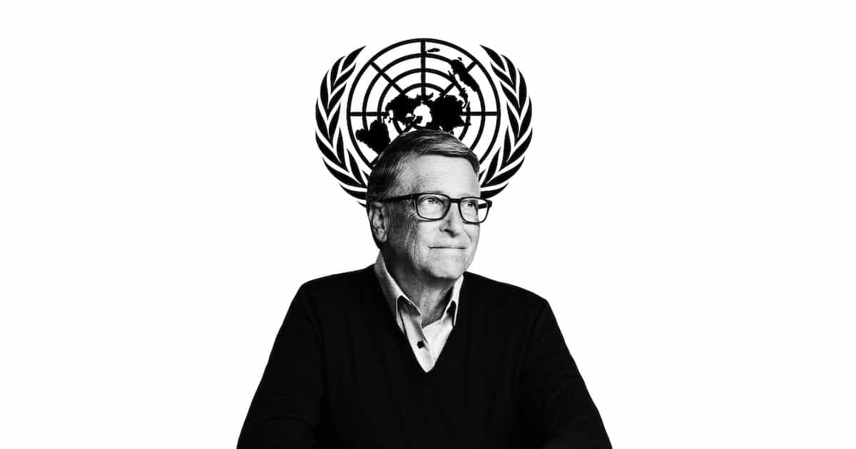 Bill Gates with UN logo behind
