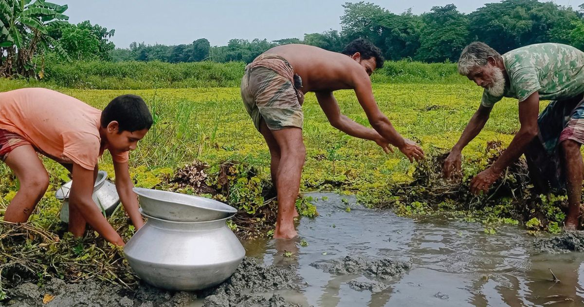 Bangladesh family
