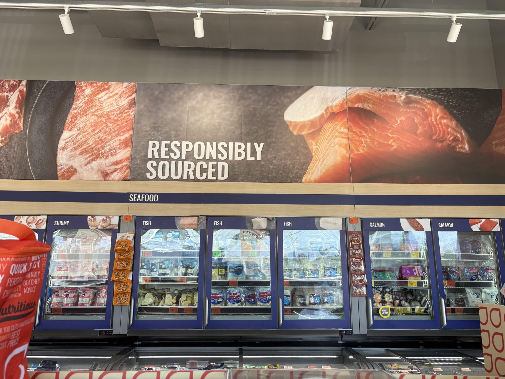 A sign in a Wild Fork grocery store that reads, "Responsibly Sourced"